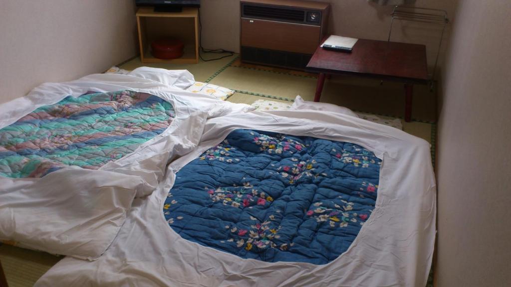 New Hakuginso Hotell NakaNakafurano Rum bild
