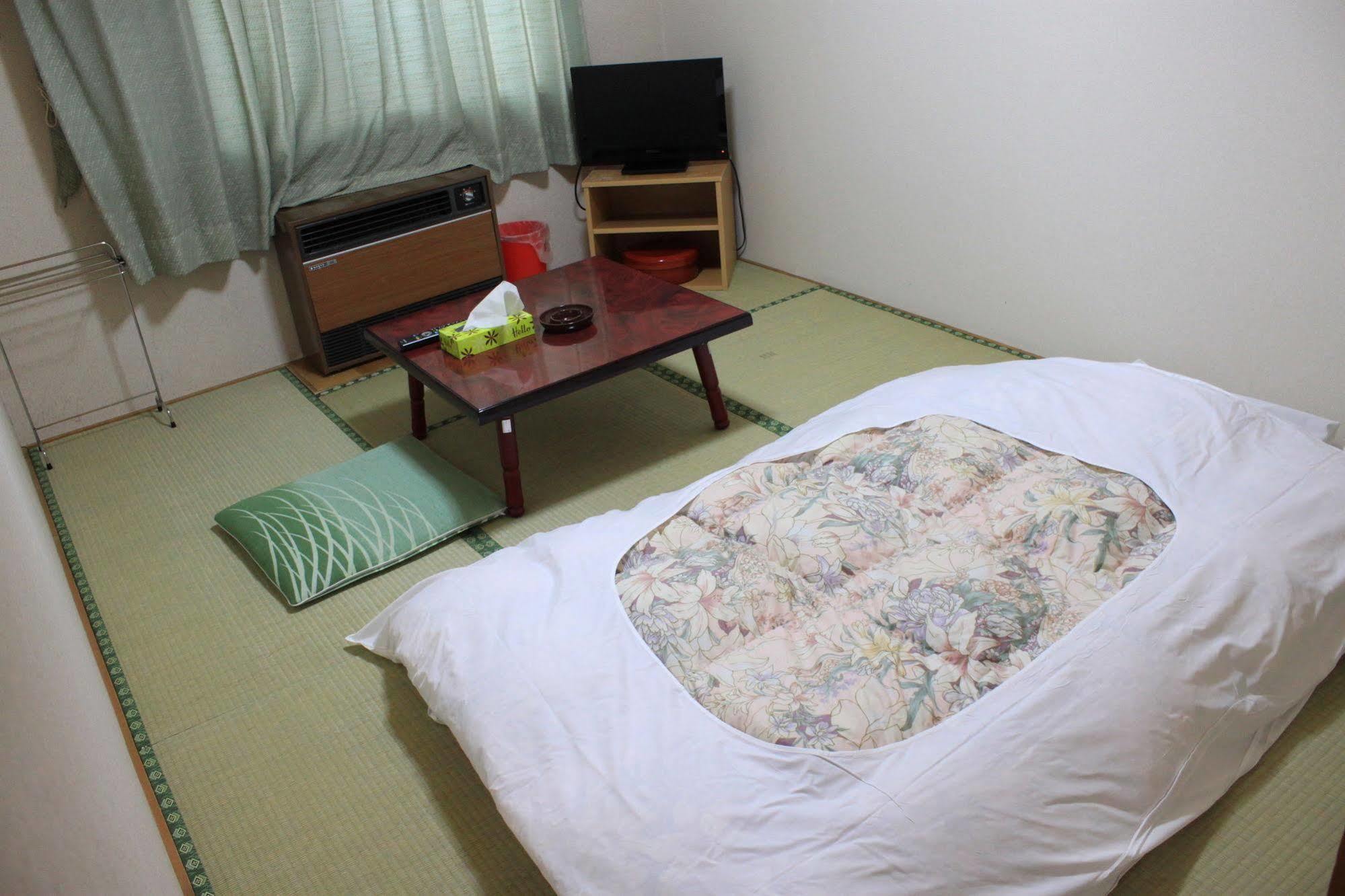 New Hakuginso Hotell NakaNakafurano Exteriör bild